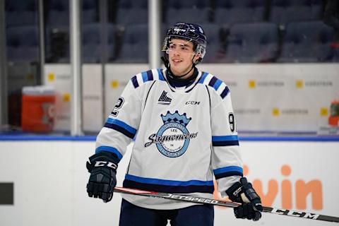 Hendrix Lapierre of the Chicoutimi Sagueneens skates prior to his QMJHL hockey game at the Videotron Center on October 11, 2019 in Quebec City.