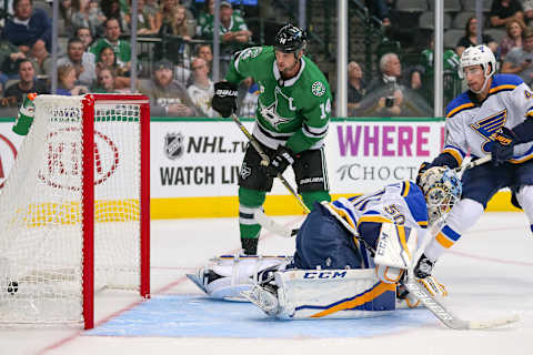 DALLAS, TX – SEPTEMBER 19: Dallas Stars left wing Jamie Benn (14) scores the game winning goal against St. Louis Blues goalie Jordan Binnington (50) during the NHL game between the St. Louis Blues and Dallas Stars on September 19, 2017 at American Airlines Center in Dallas, TX. (Photo by Andrew Dieb/Icon Sportswire via Getty Images)