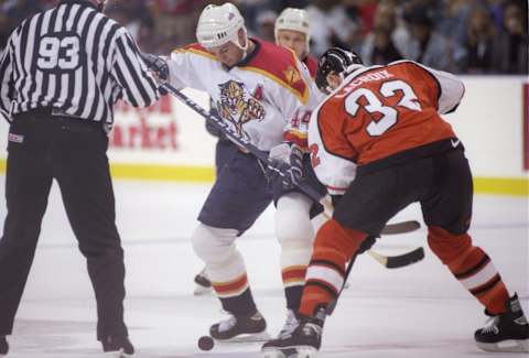 Rob Niedermayer #44, Florida Panthers, Daniel Lacroix #32, Philadelphia Flyers Mandatory Credit: Zoran Milich /Allspor