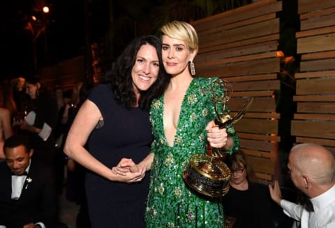 Liz Paulson and Sarah Paulson at the Emmys in 2016