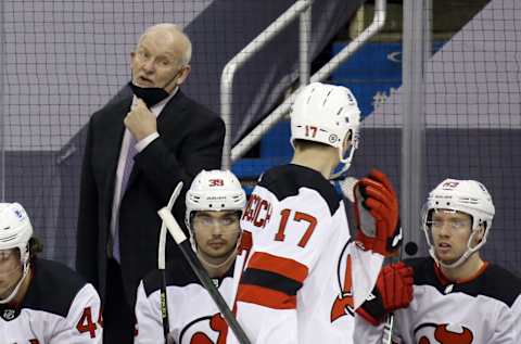 New Jersey Devils head coach Lindy Ruff (left): (Charles LeClaire-USA TODAY Sports)