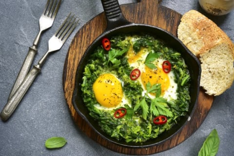 Green shakshuka