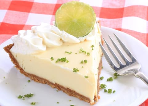 A slice of key lime pie.