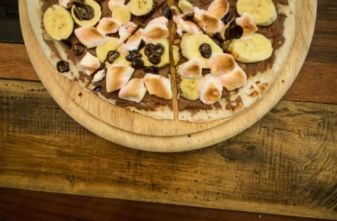 A Nutella pizza.