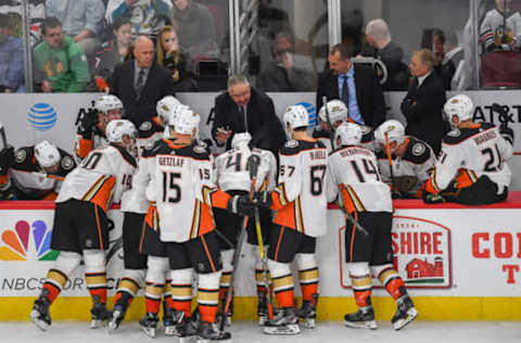 CHICAGO, IL – FEBRUARY 15: Anaheim Ducks head coach Randy Carlyle and coaches huddle with their team during a game between the Chicago Blackhawks and the Anaheim Ducks on February 15, 2018. (Photo by Patrick Gorski/Icon Sportswire via Getty Images)