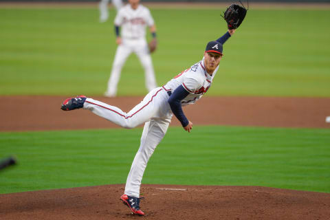 ATLANTA, GA MARCH 30: Braves starting pitcher Mike Foltynewicz delivers a pitch in the first inning in a game between the Atlanta Braves and the Philadelphia Phillies on March 30, 2018 at SunTrust Park in Atlanta, GA. (Photo by Rich von Biberstein/Icon Sportswire via Getty Images)