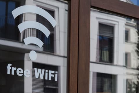 Free wi-fi sign