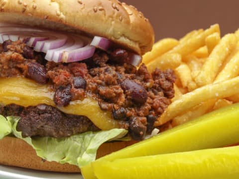 Chili burger