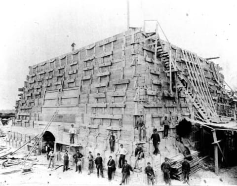 Construction of the Statue of Liberty's pedestal