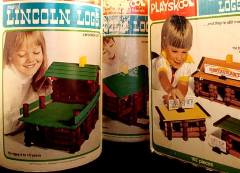 A set of 1970s Lincoln Logs