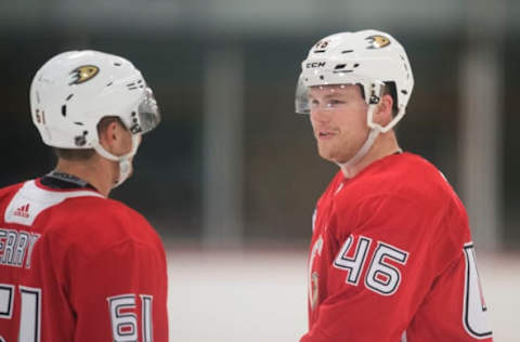 ANAHEIM, CA – JUNE 29: Prospects Troy Terry, left, and Max Jones chat during the Anaheim Ducks’ annual development camp at Anaheim ICE in Anaheim on Friday, June 29, 2018. (Photo by Kevin Sullivan/Orange County Register via Getty Images)