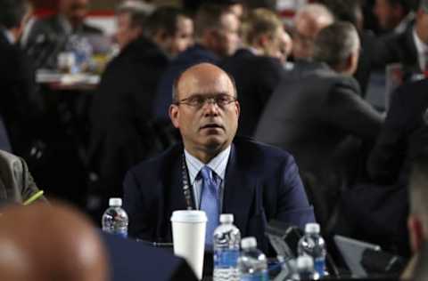 CHICAGO, IL – JUNE 24: General manager Peter Chiarelli of the Edmonton Oilers looks on from the Blue Jackets draft table during the 2017 NHL Draft at United Center on June 24, 2017 in Chicago, Illinois. (Photo by Dave Sandford/NHLI via Getty Images)