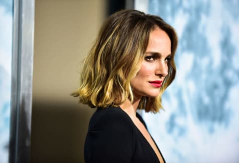 Natalie Portman attends the premiere of FOX's "Lucy In The Sky" in Los Angeles, California.