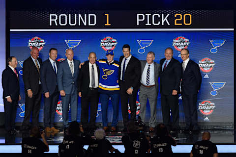 CHICAGO, IL – JUNE 23: The St. Louis Blues select center Robert Thomas with the 20th pick in the first round of the 2017 NHL Draft on June 23, 2017, at the United Center in Chicago, IL. (Photo by Daniel Bartel/Icon Sportswire via Getty Images)