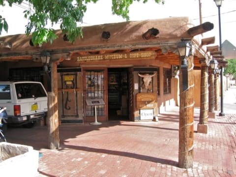 Entrance to the Rattlesnake Museum