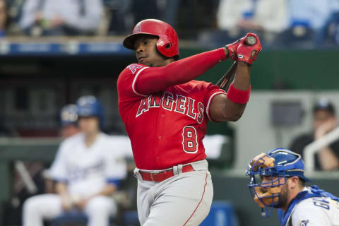 KANSAS CITY, MO – APRIL 13: Los Angeles Angels Left field Justin Upton (8) takes a swing at the ball during the MLB regular season game between the Kansas City Royals and the Los Angeles Angels on Friday, April 13th, 2018 at Kauffman Stadium in Kansas City, MO. (Photo by Nick Tre. Smith/Icon Sportswire via Getty Images)