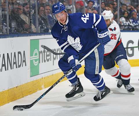 TORONTO,ON – APRIL 23: Tyler Bozak