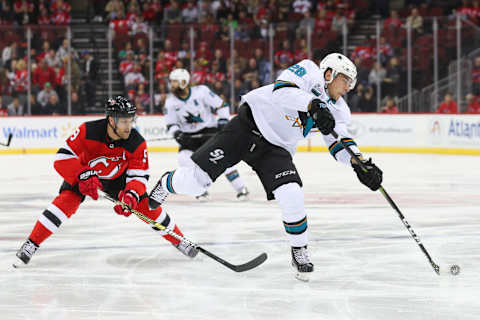 San Jose Sharks right wing Timo Meier (28): Ed Mulholland-USA TODAY Sports