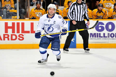 NASHVILLE, TN – FEBRUARY 27: Martin St. Louis #26 of the Tampa Bay Lightning plays against the Nashville Predators at Bridgestone Arena on February 27, 2014 in Nashville, Tennessee. (Photo by Frederick Breedon/Getty Images)