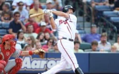 ATLANTA – JULY 1: Casey Kotchman #22 of the Atlanta Braves hits against the Philadelphia Phillies at Turner Field on July 1, 2009 in Atlanta, Georgia. (Photo by Scott Cunningham/Getty Images)