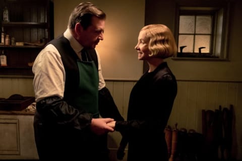 Brendan Coyle and Joanne Froggatt in Downton Abbey (2019).