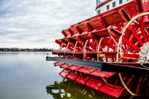 The sight of a paddle steamer is synonymous with Mark Twain.