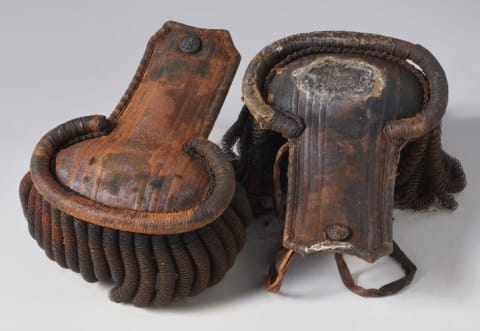 A pair of epaulets, which may have belonged to third lieutenant James Walter Fairholme, was found at the HMS Erebus shipwreck.