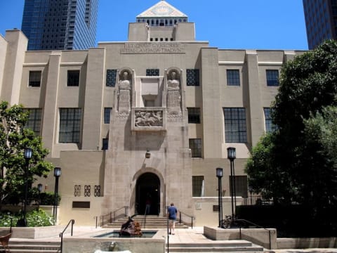 The Los Angeles Central Library has been without the Well of the Scribes since 1969..