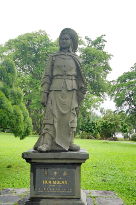 A statue of Hua Mulan in Singapore's Jurong Gardens.