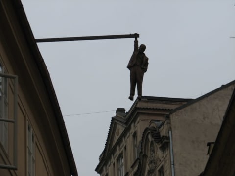 Sigmund Freud is left dangling.