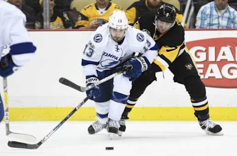 PITTSBURGH, PA – MARCH 3: Tampa Bay Lightning Center Cedric Paquette (13) and Pittsburgh Penguins Center Matt Cullen (7) battle for the puck during the second period in the NHL game between the Pittsburgh Penguins and the Tampa Bay Lightning on March 3, 2017, at PPG Paints Arena in Pittsburgh, PA. (Photo by Jeanine Leech/Icon Sportswire via Getty Images)