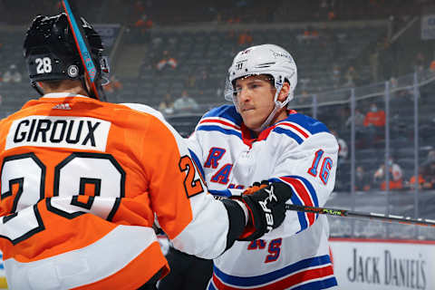 PHILADELPHIA, PA – MARCH 25: Ryan Strome #16 of the New York Rangers gets into an altercation with Claude Giroux #28 of the Philadelphia Flyers in the first period at the Wells Fargo Center on March 25, 2021 in Philadelphia, Pennsylvania. (Photo by Mitchell Leff/Getty Images)