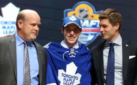 SUNRISE, FL – JUNE 26: Mitchell Marner poses after being selected fourth overall by the Toronto Maple Leafs in the first round of the 2015 NHL Draft at BB&T Center on June 26, 2015 in Sunrise, Florida. (Photo by Bruce Bennett/Getty Images)