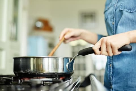 No slant for this sauté pan.