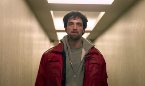 Robert Pattinson in Good Time (2017).