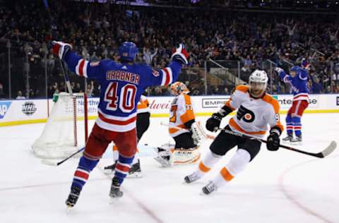 NEW YORK, NY: Michael Grabner #40 and the New York Rangers celebrate his goal at 10:48 of the second period against the Philadelphia Flyers at Madison Square Garden on January 16, 2018. (Photo by Bruce Bennett/Getty Images)