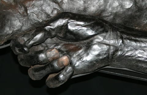 You'd never know these fingers were over 1000 years old.