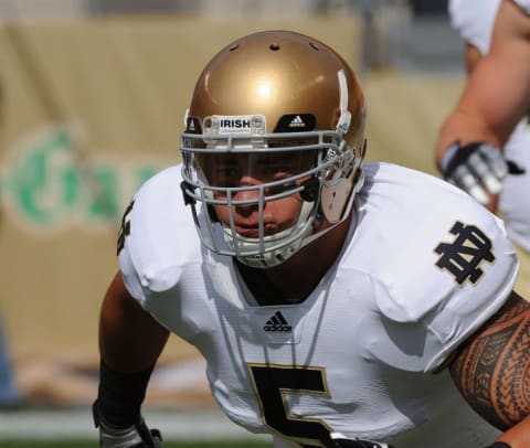 Manti Te'o playing for the Notre Dame Fighting Irish on September 24, 2011 in Pittsburgh, Pennsylvania.