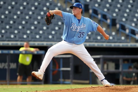 TAMPA, FL – AUGUST 03: Ryan Weatthers (35) of Loretto HS (TN) delivers a pitch to the plate during the East Coast Pro Showcase on August 02, 2017, at Steinbrenner Field in Tampa, FL. (Photo by Cliff Welch/Icon Sportswire via Getty Images)