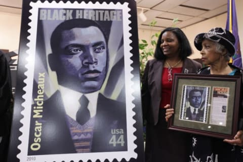 Actress Ruby Dee (R) attends a ceremony for the commemorative stamp featuring Oscar Micheaux in 2010.