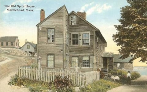 An early 20th-century postcard showing the Old Spite House.