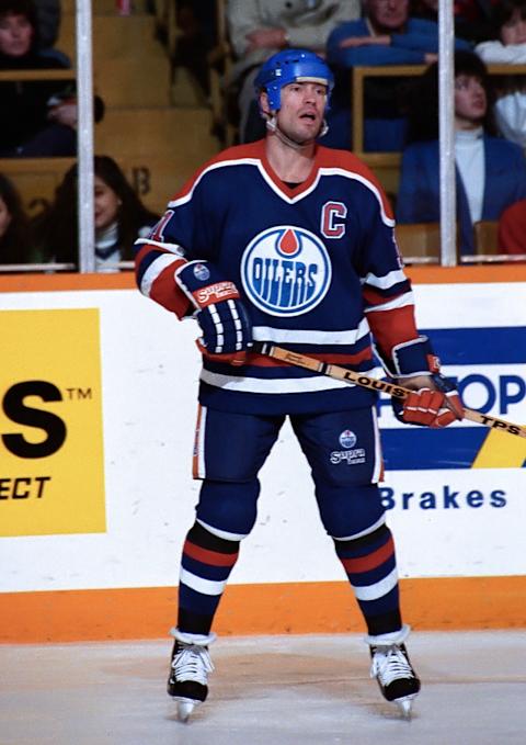 Mark Messier of the Edmonton Oilers