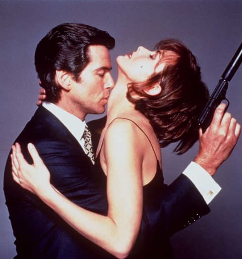 Pierce Brosnan and Izabella Scorupco in GoldenEye (1995).