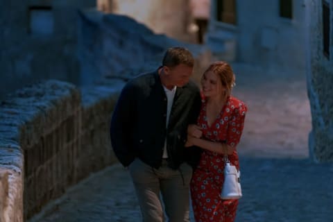 Daniel Craig and Léa Seydoux star in No Time to Die (2021).