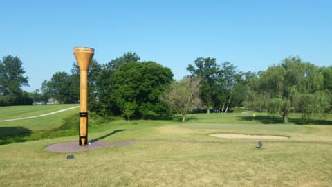 The world's largest golf tee.