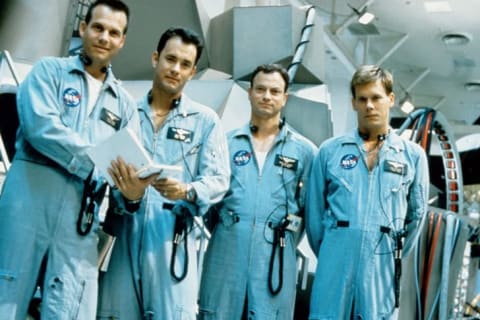 Bill Paxton, Tom Hanks, Gary Sinise, and Kevin Bacon in Apollo 13 (1995).