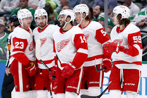 DALLAS, TEXAS – NOVEMBER 16: Detroit Red Wings (Photo by Tom Pennington/Getty Images)