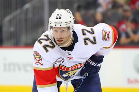 NEWARK, NJ – OCTOBER 27: Florida Panthers right wing Troy Brouwer (22) skates during the National Hockey League Game between the New Jersey Devils and the Florida Panthers on October 27, 2018 at the Prudential Center in Newark, NJ. (Photo by Rich Graessle/Icon Sportswire via Getty Images)