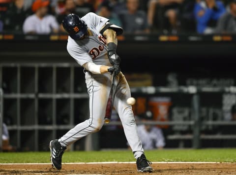 CHICAGO, IL – SEPTEMBER 05: Detroit Tigers right fielder Nicholas Castelllanos (9) hits a single in the fourth inning against the Chicago White Sox on September 5, 2018 at Guaranteed Rate Field in Chicago, Illinois. (Photo by Quinn Harris/Icon Sportswire via Getty Images)