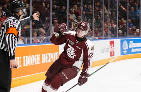 Mason Mctavish #23 of the Peterborough Petes  (Photo by Chris Tanouye/Getty Images)